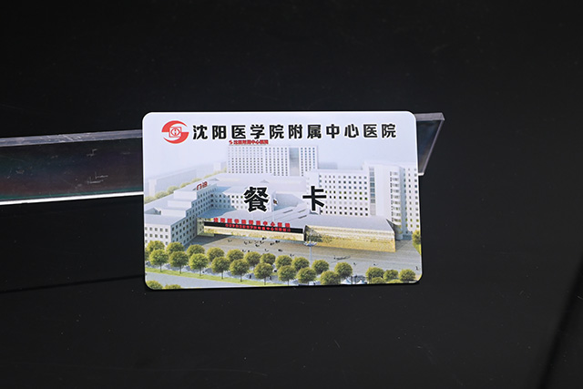 目前市場上哪款滴膠卡讀卡器使用起來比較方便？
